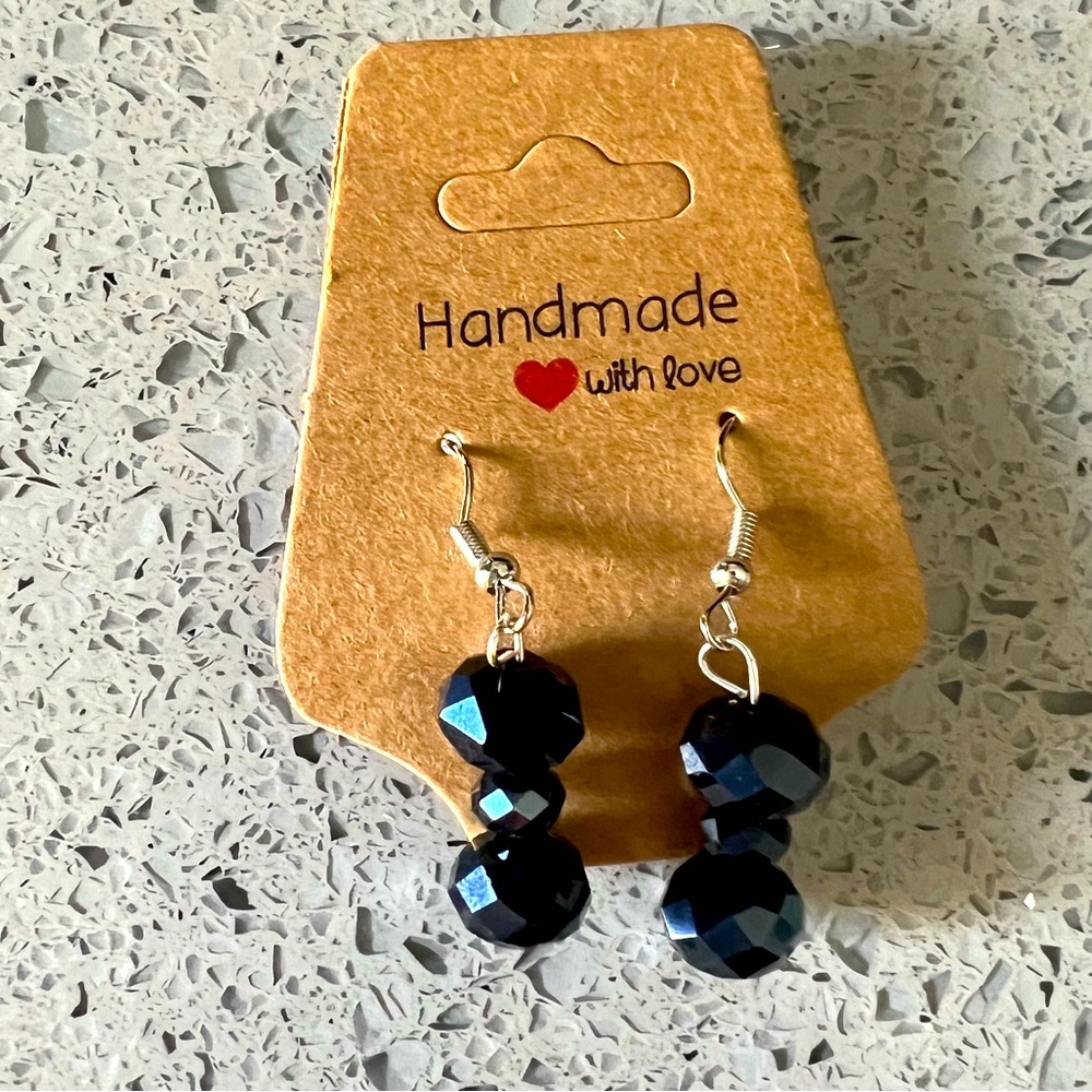 Handmade beaded earrings - Black